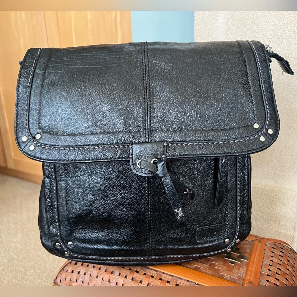 The Sak Ventura Convertible Black Pebbled Leather Backpack Crossbody Shoulder Ba